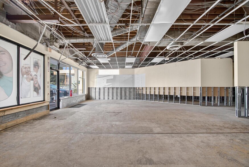 More Photos Of 100 Harvard St, Fitchburg Freestanding For Lease