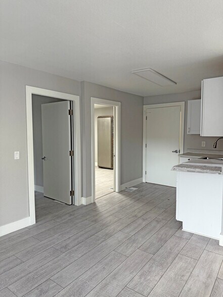 More Photos Of 21249 Geyserville Ave, Geyserville Storefront Retail Residential For Sale