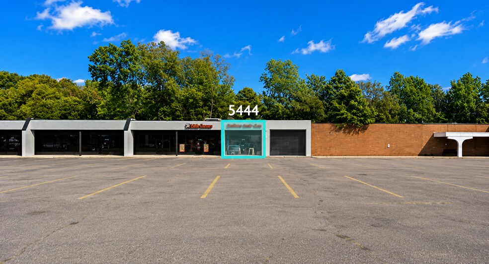 Primary Photo Of 5416-5446 S Division Ave, Grand Rapids Storefront For Lease