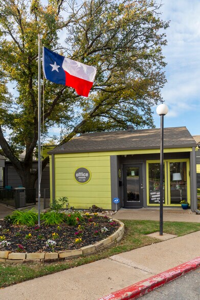 More Photos Of 3902 College Main, Bryan Apartments For Sale