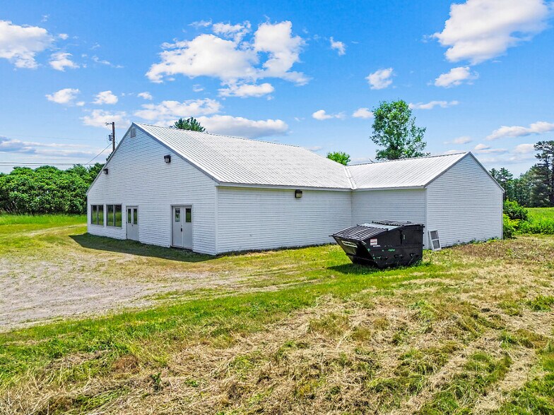 More Photos Of 53 Neck Rd, Benton General Retail For Sale