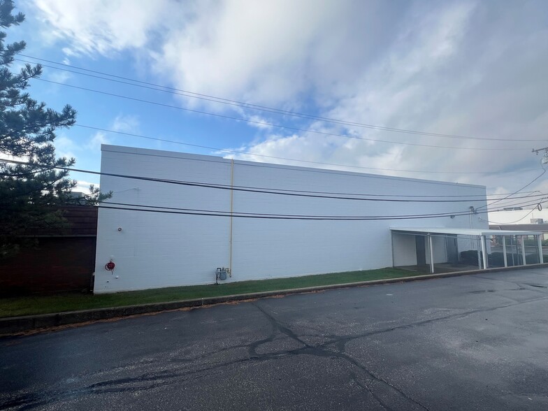 More Photos Of 5430 Cornell Rd, Cincinnati Office For Lease