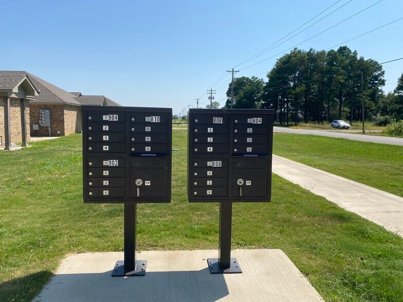 More Photos Of 804 Dr Martin Luther King Jr Dr, Jonesboro Apartments For Sale