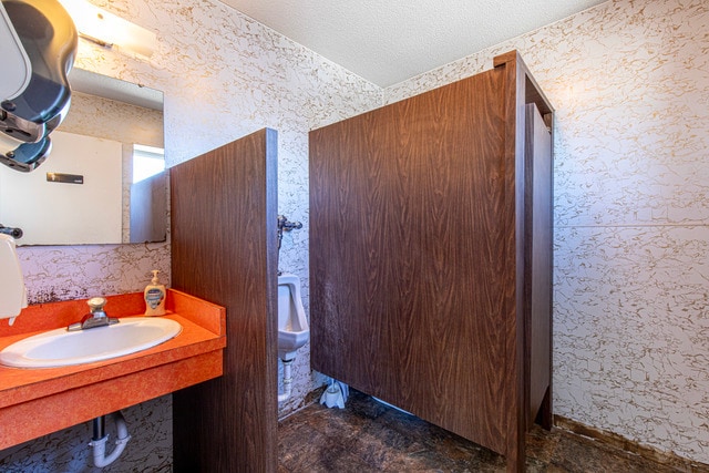 More Photos Of 400 N Main St, Princeton Office For Sale