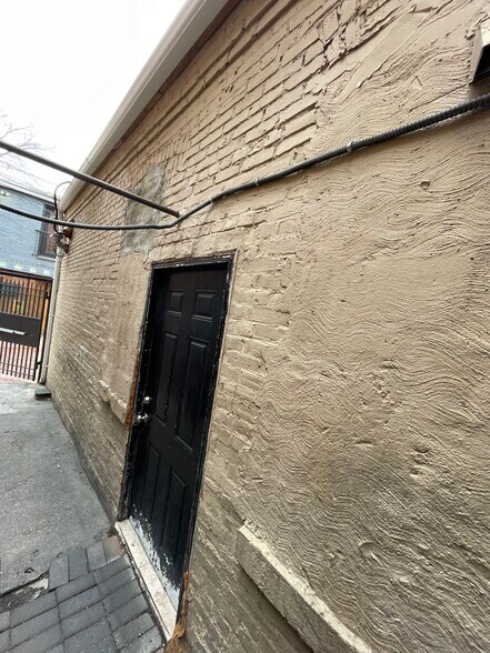 More Photos Of 1314 9th St NW, Washington Freestanding For Lease