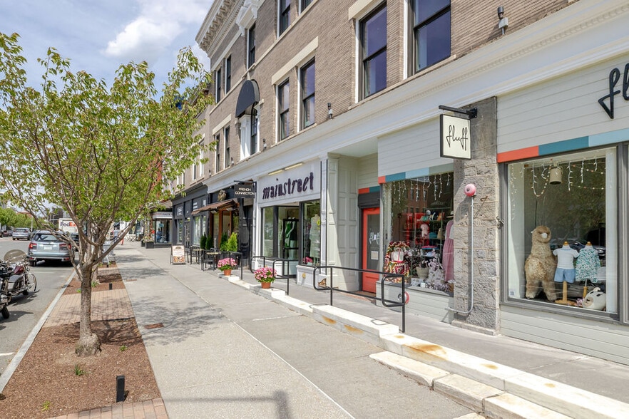 More Photos Of 313-323 Main St, Great Barrington Office For Lease