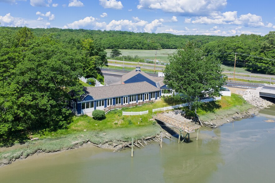 More Photos Of 1335 US ROUTE 1, Yarmouth Restaurant For Sale