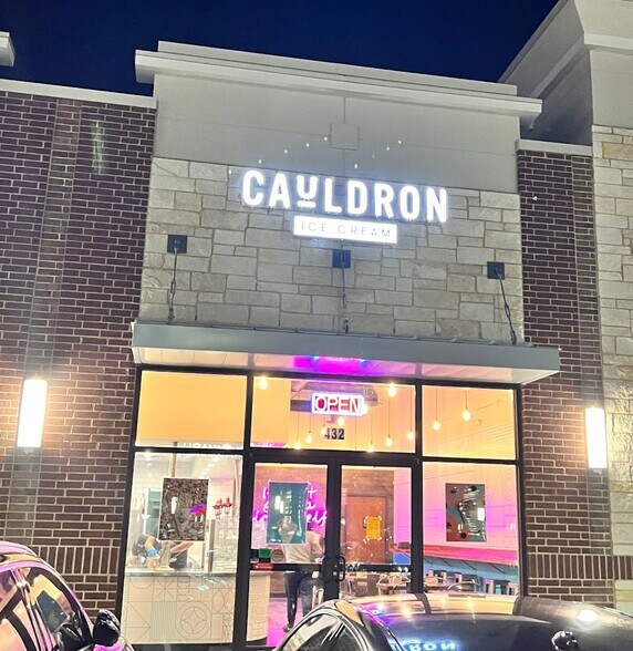 More Photos Of 4070 State Highway 121, Carrollton Storefront For Lease