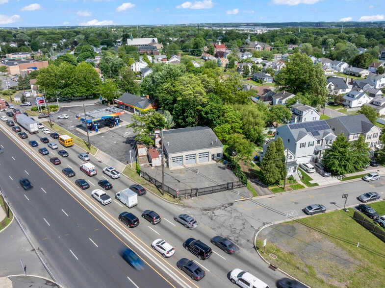 More Photos Of 370 US Highway 1, Edison Auto Repair For Sale