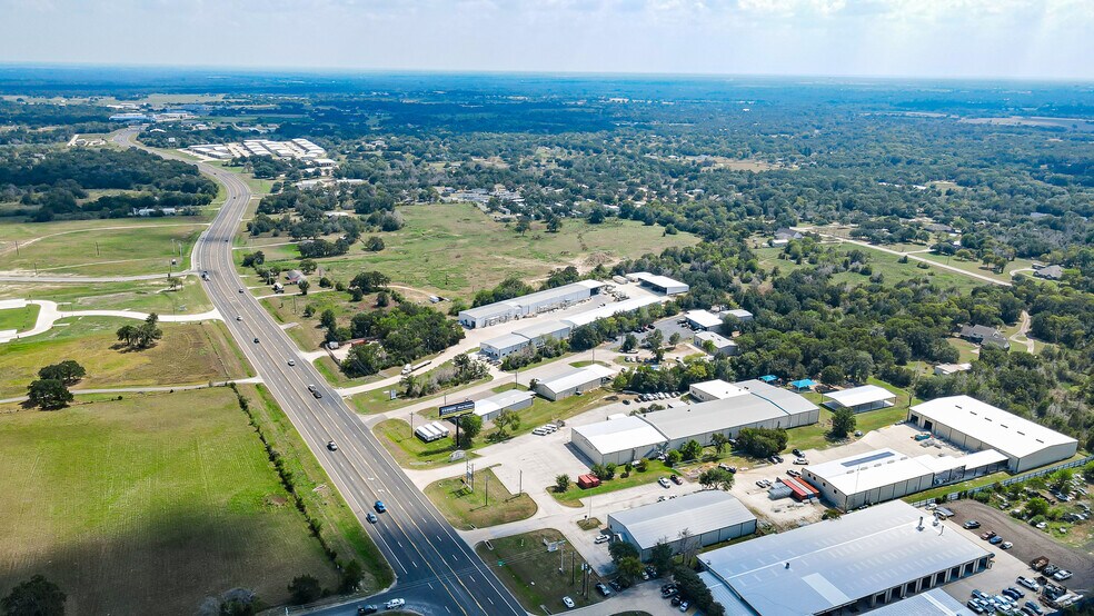 More Photos Of 4323 Alexis Ct, College Station Warehouse For Lease