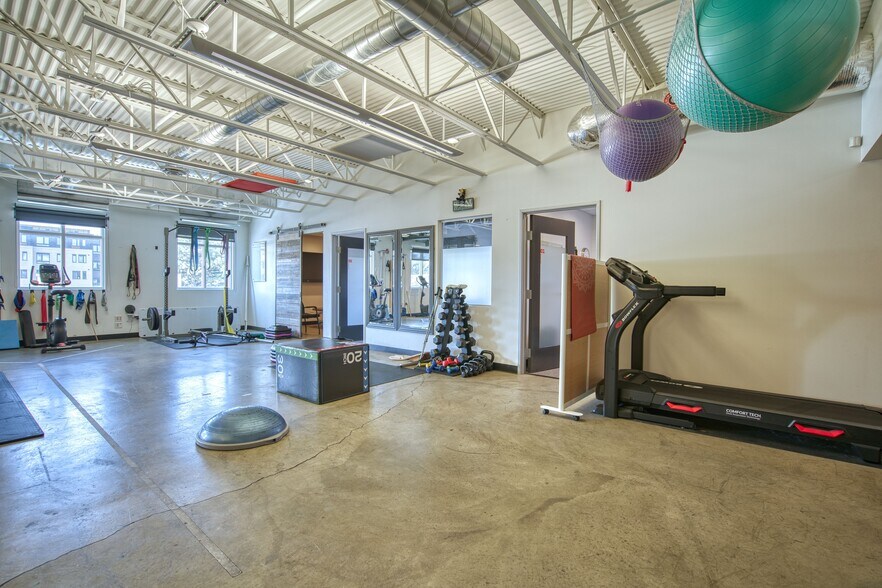 More Photos Of 3020 Carbon Pl, Boulder Office For Sale