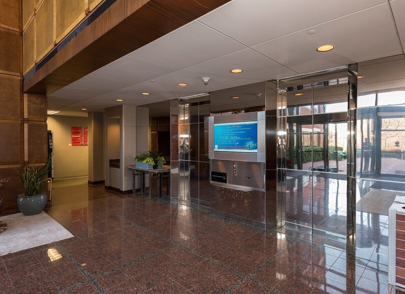 More Photos Of 1 Park West Cir, Midlothian Office For Lease