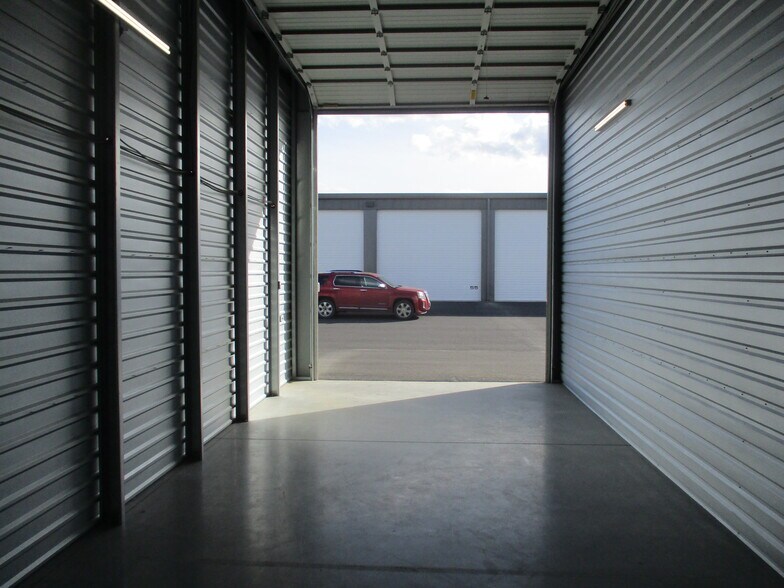 More Photos Of 903 Curie St, Richland Self Storage For Sale