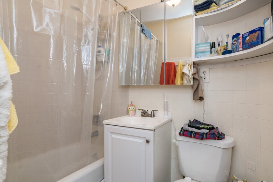 More Photos Of 81 Bridge St, Northampton Multifamily For Sale
