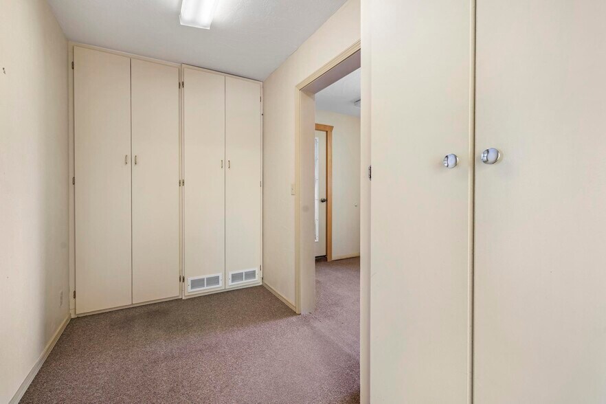 More Photos Of 4074 N 2000 E, Filer Warehouse For Sale