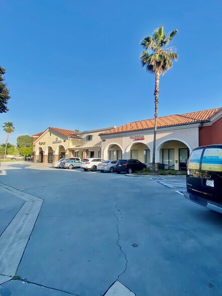 More Photos Of 1301-1397 S Grand Ave, Glendora Unknown For Lease