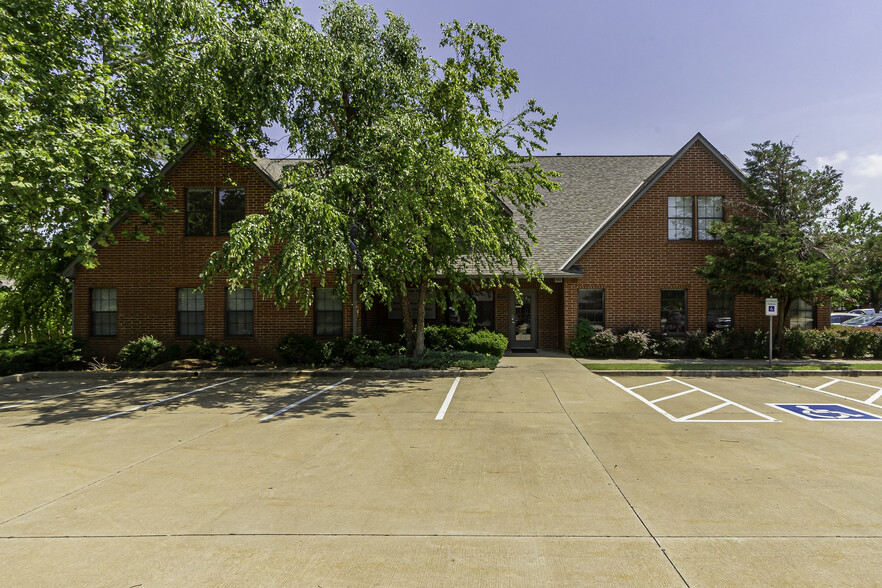 Primary Photo Of 1900 E 15th St, Edmond Office For Sale