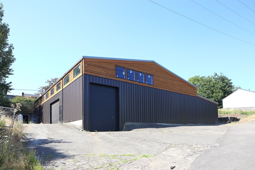 Primary Photo Of 7024 N Richards St, Portland Warehouse For Sale