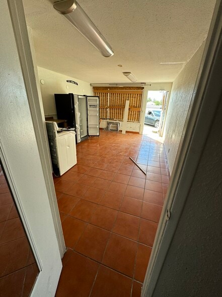 More Photos Of 428 W Central Ave, Coolidge Light Distribution For Sale