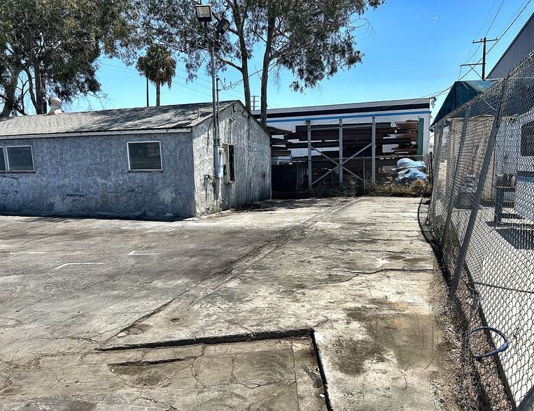 More Photos Of 2150 W Cowles St, Long Beach Land For Lease