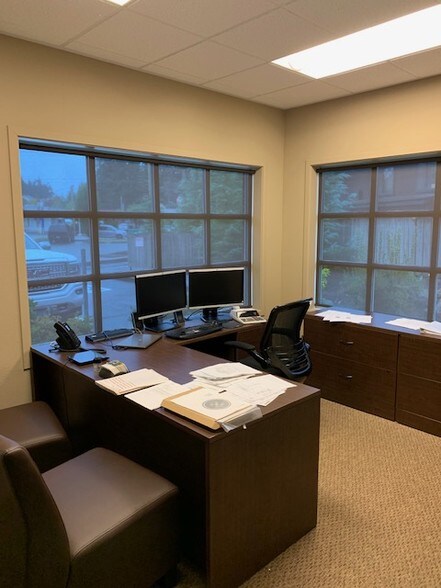 More Photos Of 3710 Grandview St, Gig Harbor Office For Sale