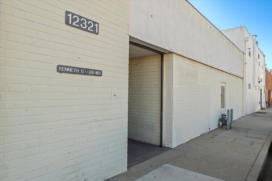 More Photos Of 12321 Hawthorne Blvd, Hawthorne Medical For Sale