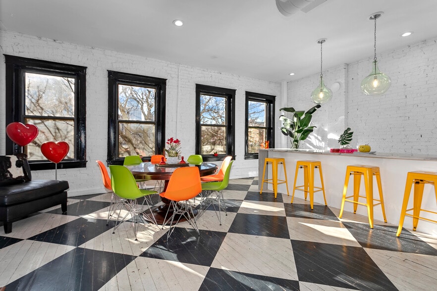 More Photos Of 120-122 W 5th St, Kansas City Storefront Retail Residential For Sale