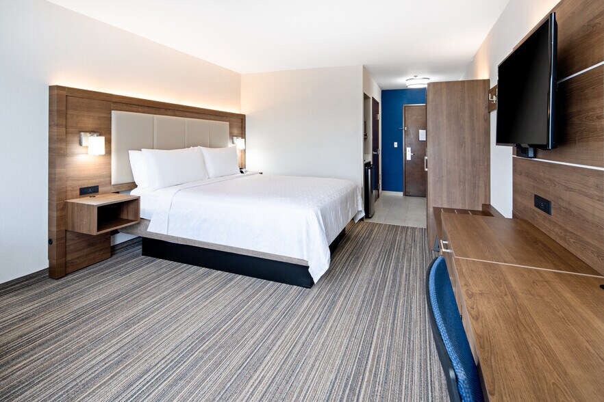 More Photos Of 9010 W Front Rd, Atascadero Hotel For Sale