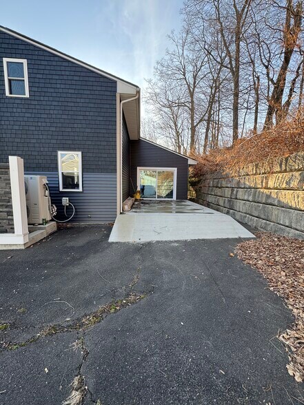 More Photos Of 57 New Haven Rd, Seymour Storefront For Sale