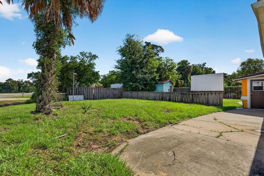 More Photos Of 102 Phillips Dairy Rd, Palatka Restaurant For Sale
