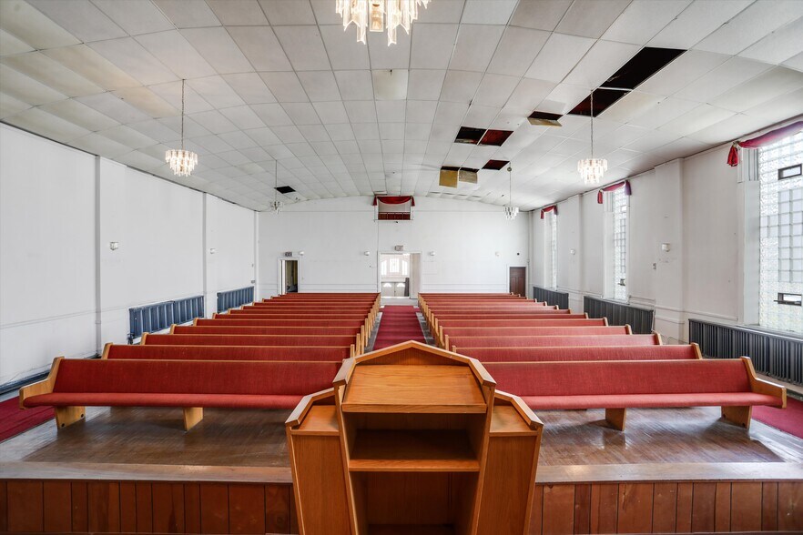 More Photos Of 4656 Canton St, Detroit Lodge Meeting Hall For Sale