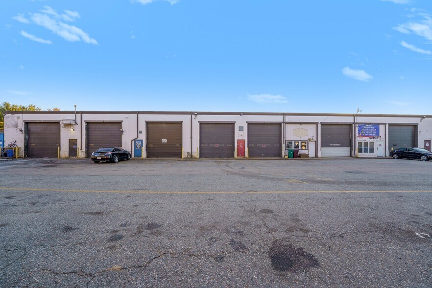More Photos Of 840 Cumberland Hill Rd, Woonsocket Warehouse For Sale