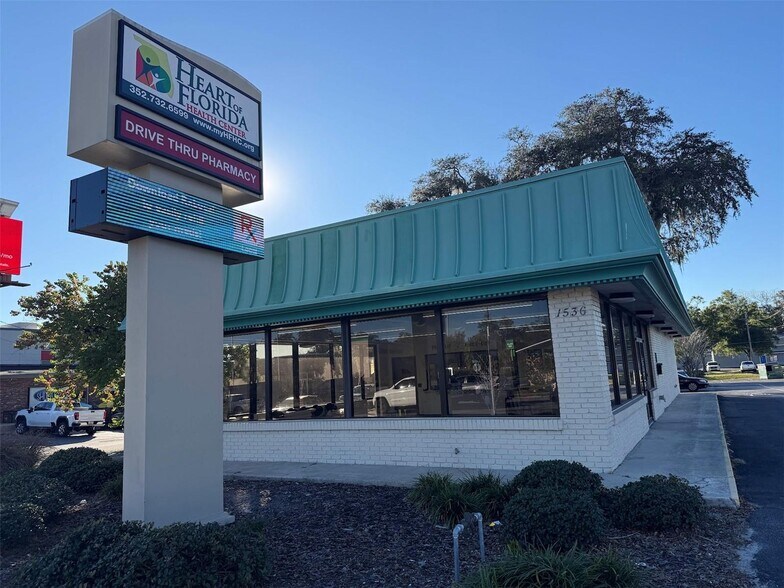 Primary Photo Of 1536 S Pine Ave, Ocala Fast Food For Lease