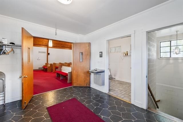 More Photos Of 551 Lee Jackson Hwy, Staunton Religious Facility For Sale