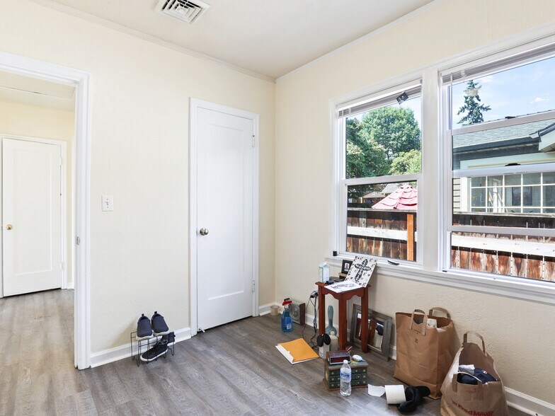 More Photos Of 7231 NE M L King Blvd, Portland Apartments For Sale