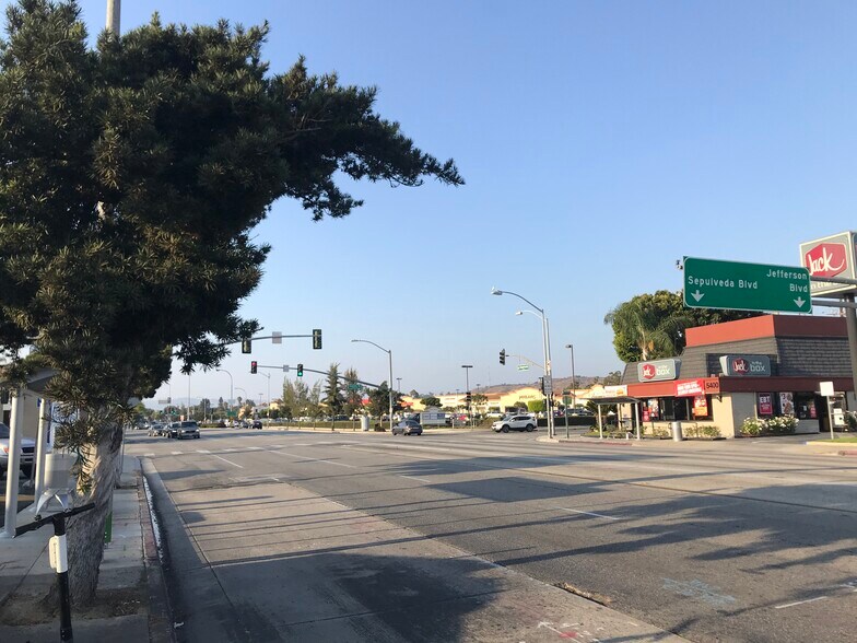 More Photos Of 5415-5425 Sepulveda Blvd, Culver City Storefront For Lease
