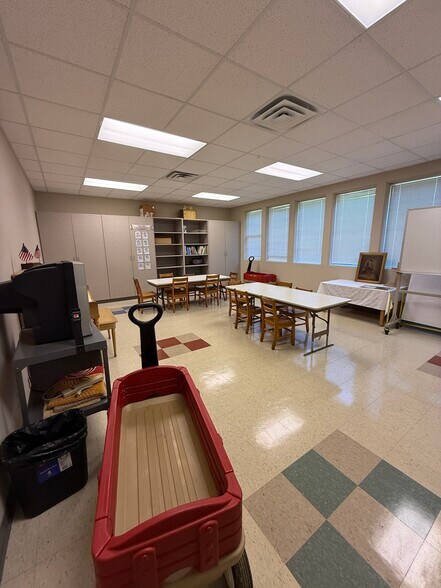 More Photos Of 1915 Grover Pl, Shreveport Specialty For Lease