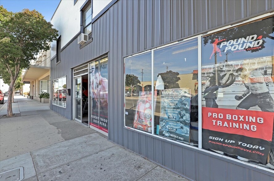 More Photos Of 7648 Monterey St, Gilroy Storefront For Sale