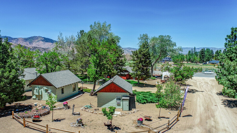 More Photos Of 106705 US Highway 395, Coleville Hotel For Sale
