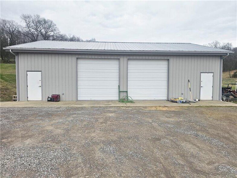 More Photos Of 544 Green Tree Rd, Kittanning Office For Sale