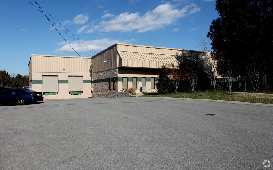 Primary Photo Of 1109 Stones River Ct, La Vergne Warehouse For Lease