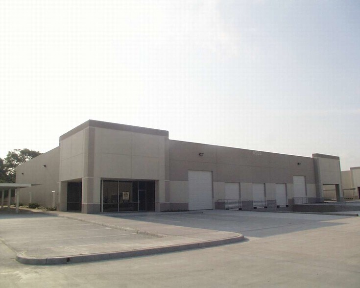 More Photos Of 4500 Blalock Rd, Houston Flex For Lease