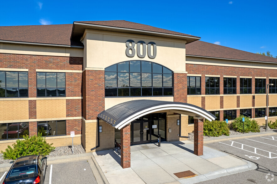 Primary Photo Of 800 Prairie Center Dr, Eden Prairie Medical For Lease