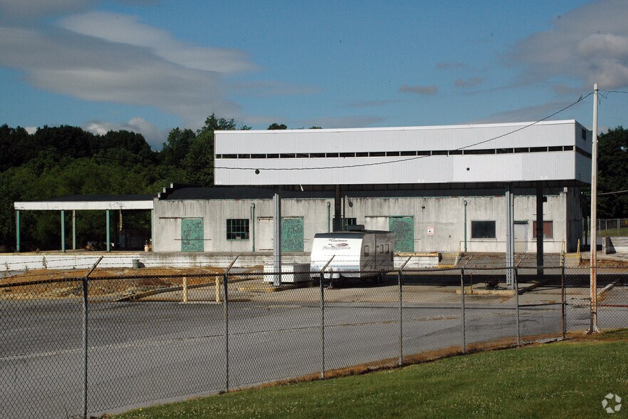More Photos Of 34 Sinclair Rd, Mechanicsburg Industrial For Lease
