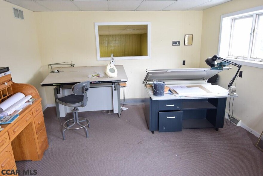 More Photos Of 518 Water St, Orbisonia Storefront For Sale