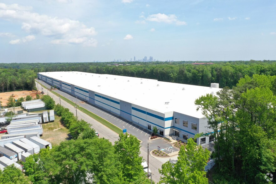 More Photos Of 2110 Lawrence Street, Atlanta Distribution For Lease