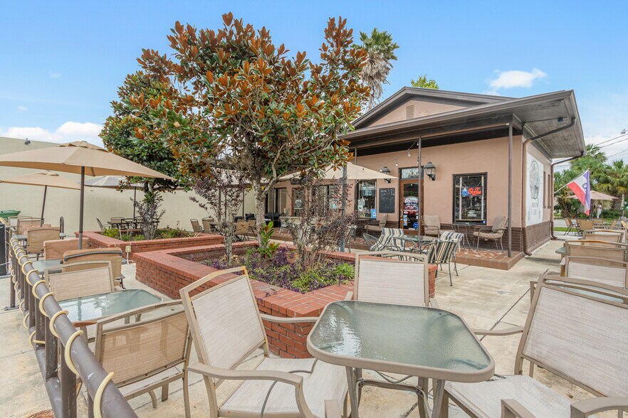 More Photos Of 700 St. Johns Ave, Palatka Restaurant For Sale