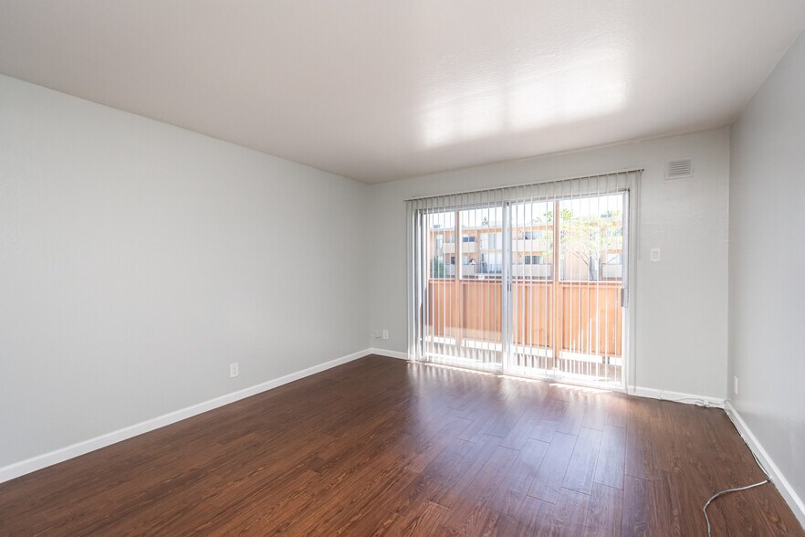 More Photos Of 3536 Watt Ave, Sacramento Apartments For Sale