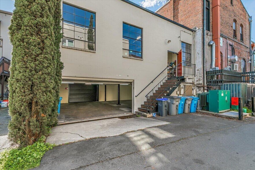 More Photos Of 145 E Main St, Ashland Restaurant For Sale