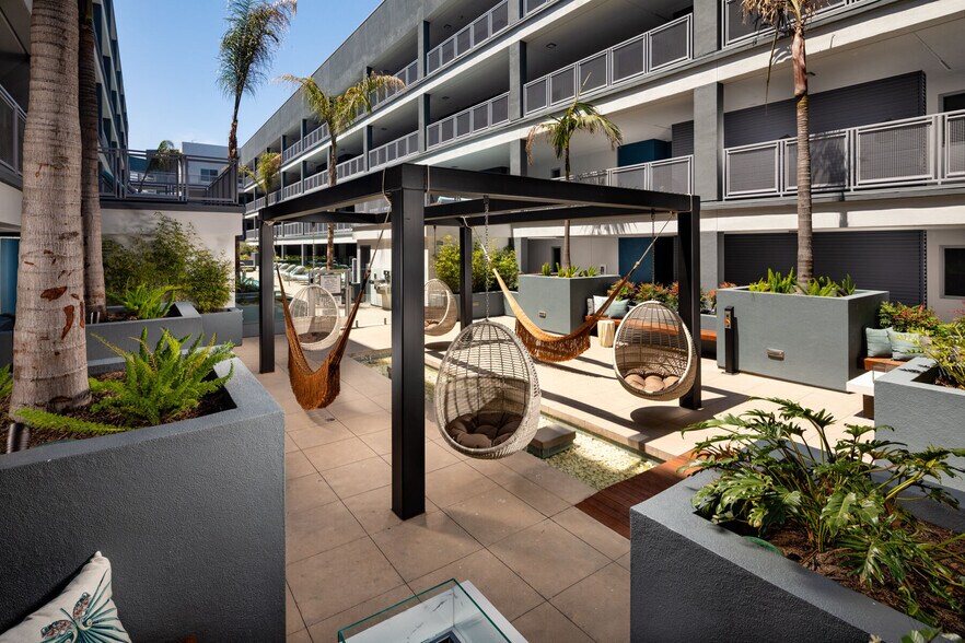 More Photos Of 11924 W Washington Blvd, Los Angeles Apartments For Lease